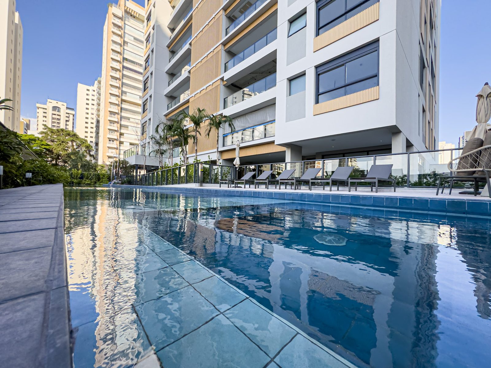 Ateliê 365 Brooklin, piscina externa, o deck